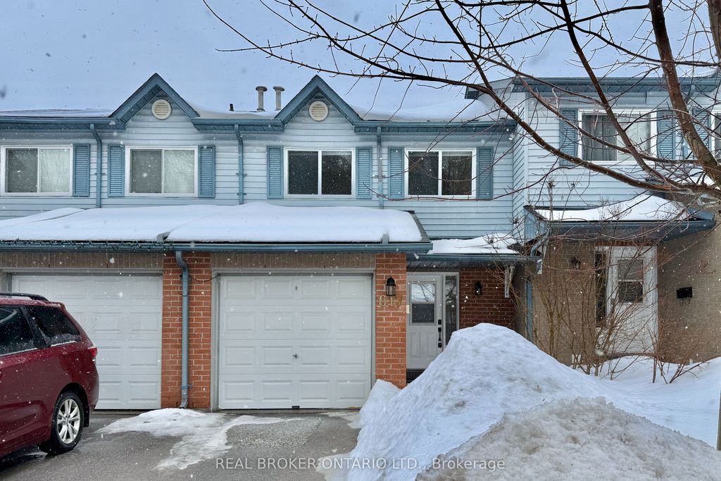 Photo of 617 Gibney Crescent, Newmarket, ON L3X 1Y3 (MLS # N12816188)