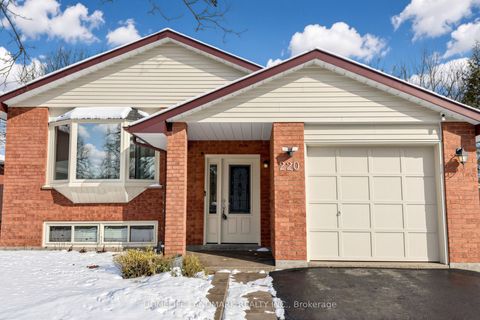 Property photo of 220 jeffery street, whitby, ON l1n 7h5