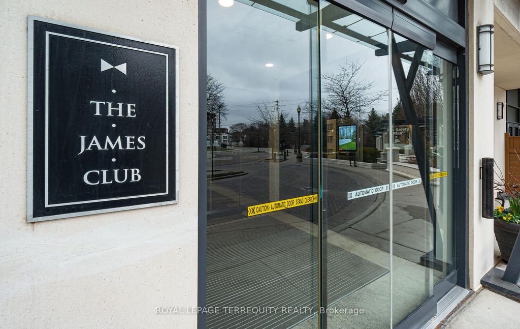 Photo of 1135 Royal York Road #1302, Toronto, ON M9A 0C3 (MLS # W12388105)