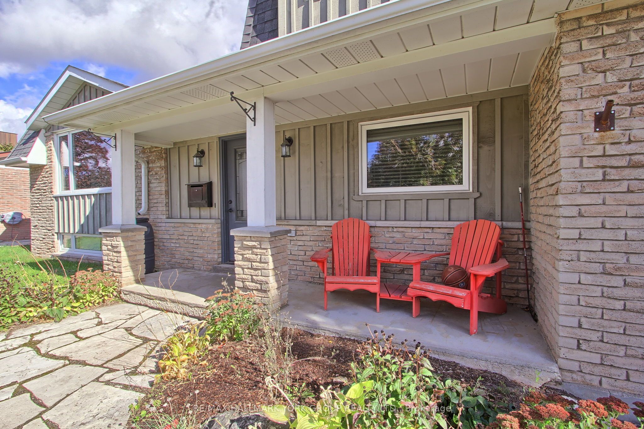 137 Churchill Road S