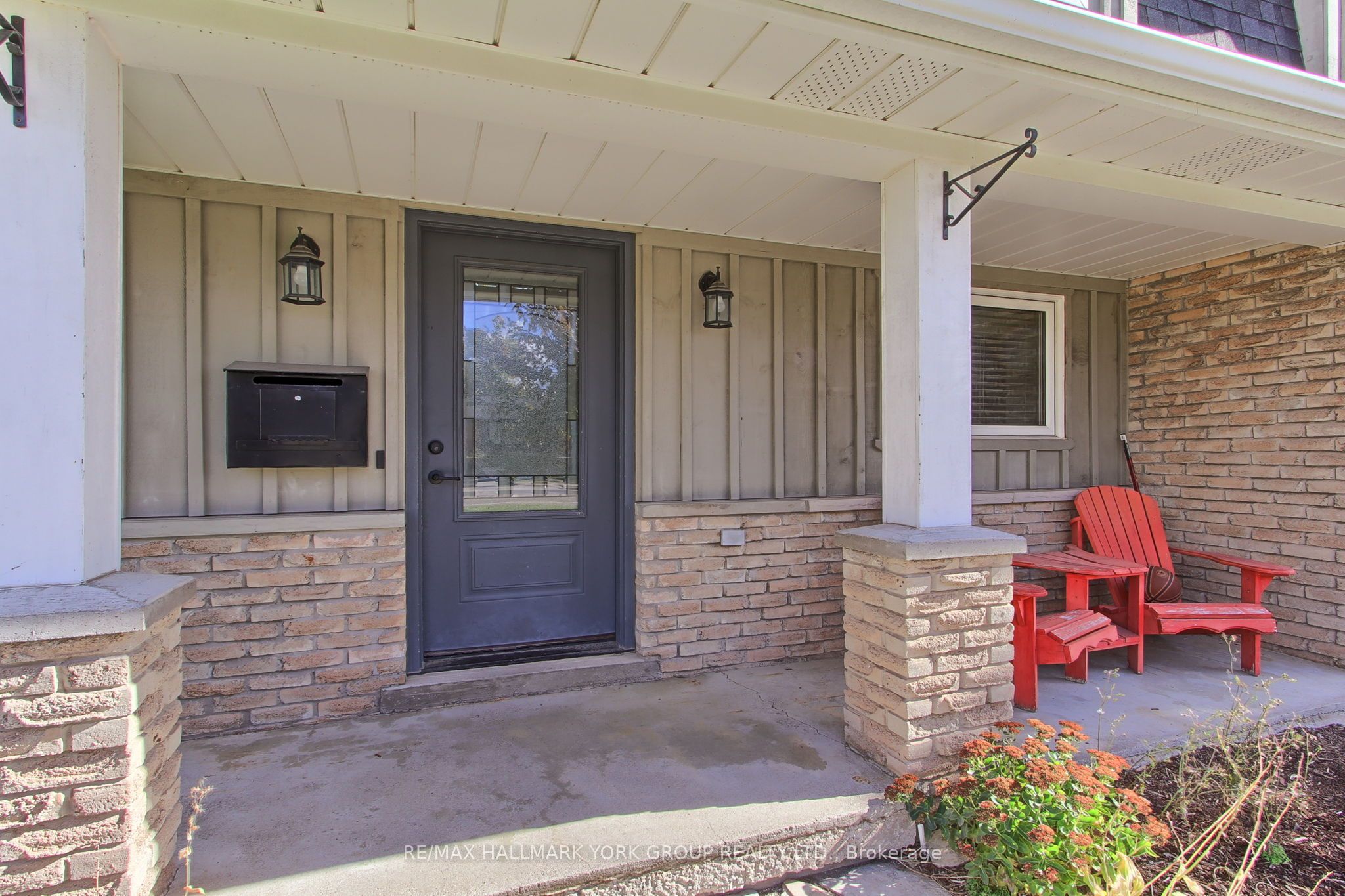 137 Churchill Road S