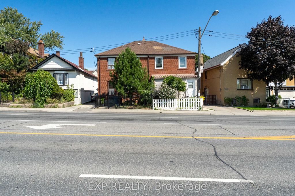 Photo of 2505 Dufferin Street, Toronto, ON M6B 3R3 (MLS # W12392949)