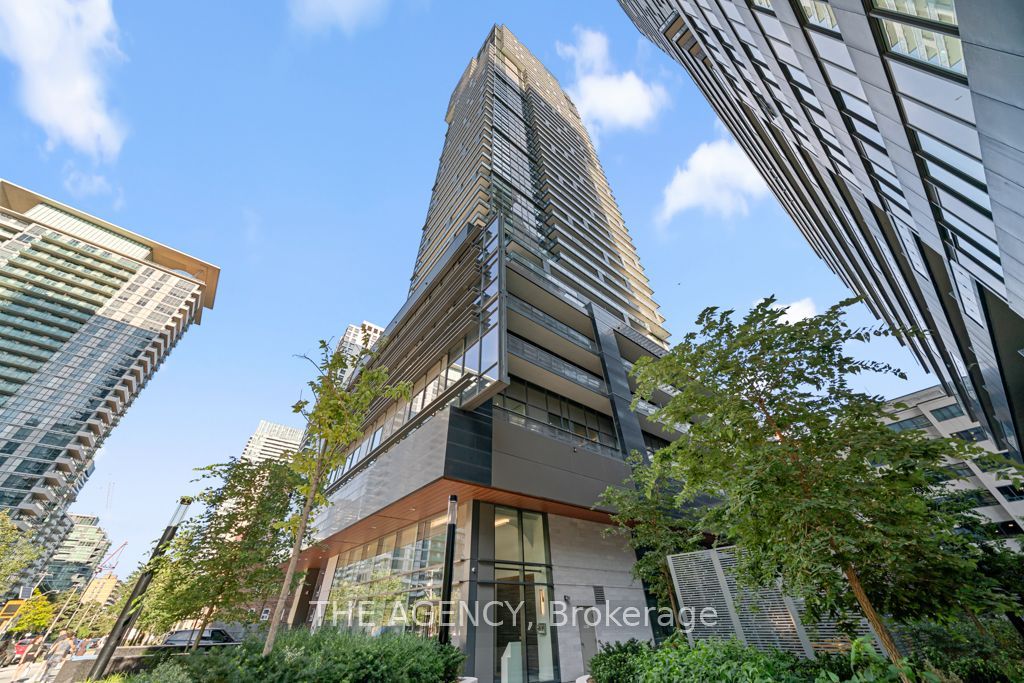 Photo of 39 Roehampton Avenue #4506, Toronto, ON M4P 0G1 (MLS # C12397943)