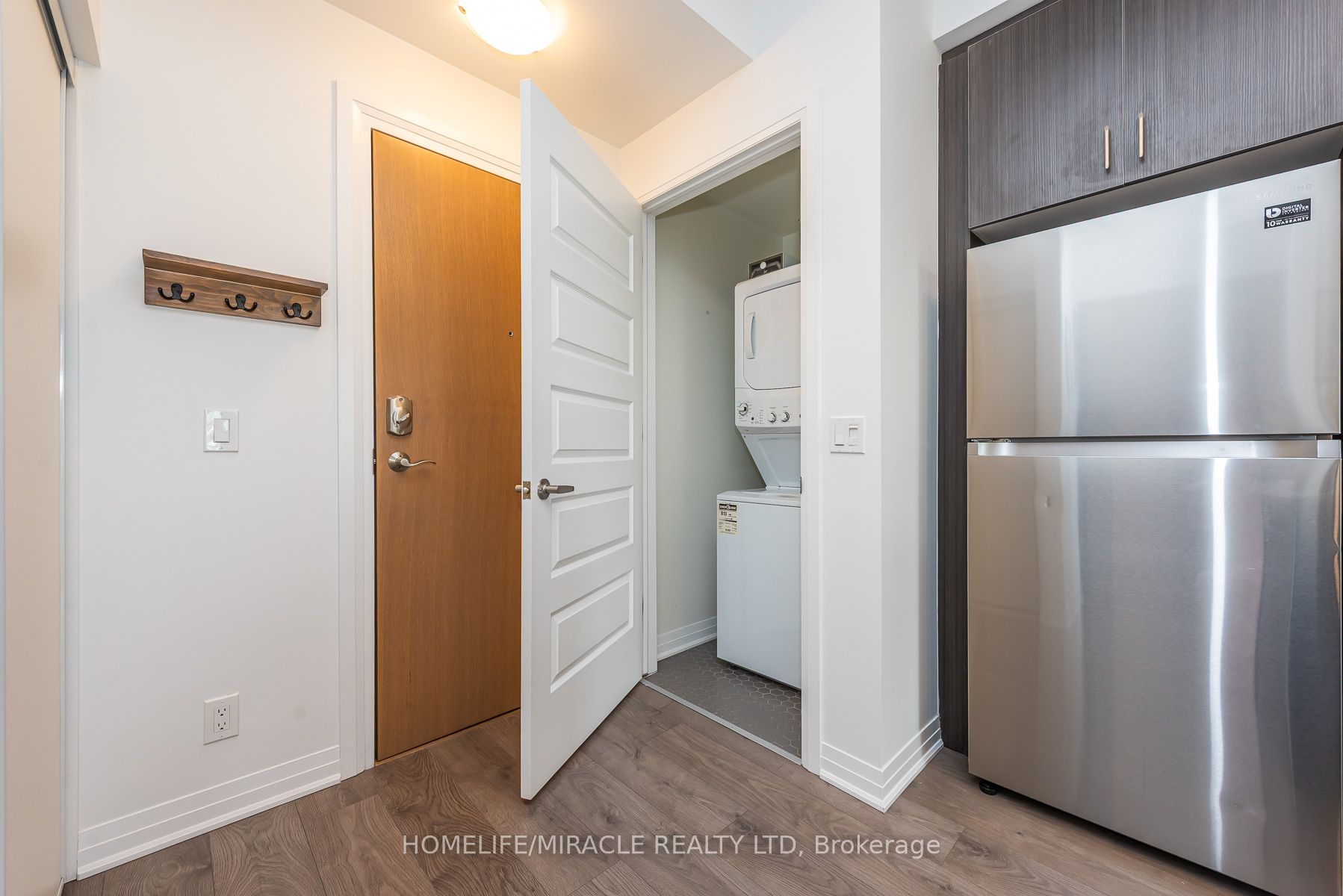 1105 Leger Way 421