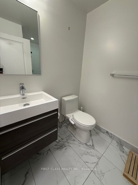 10 ROUGE VALLEY Drive W 625