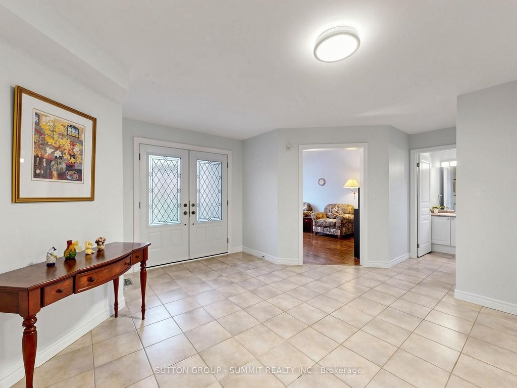 Photo of 1763 WILLOW Way, Mississauga, ON L5M 4X4 (MLS # W13094722)