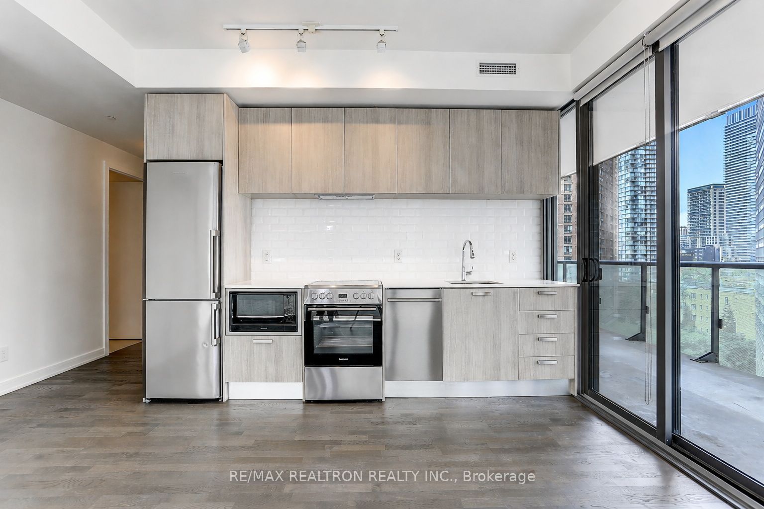 57 St Joseph Street 1008