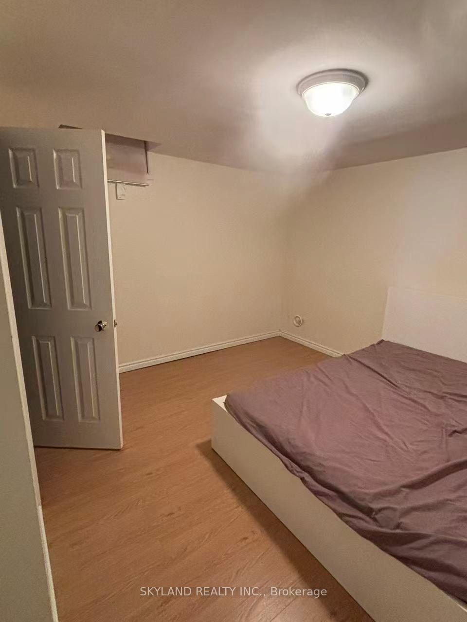 160 Galbraith Crescent