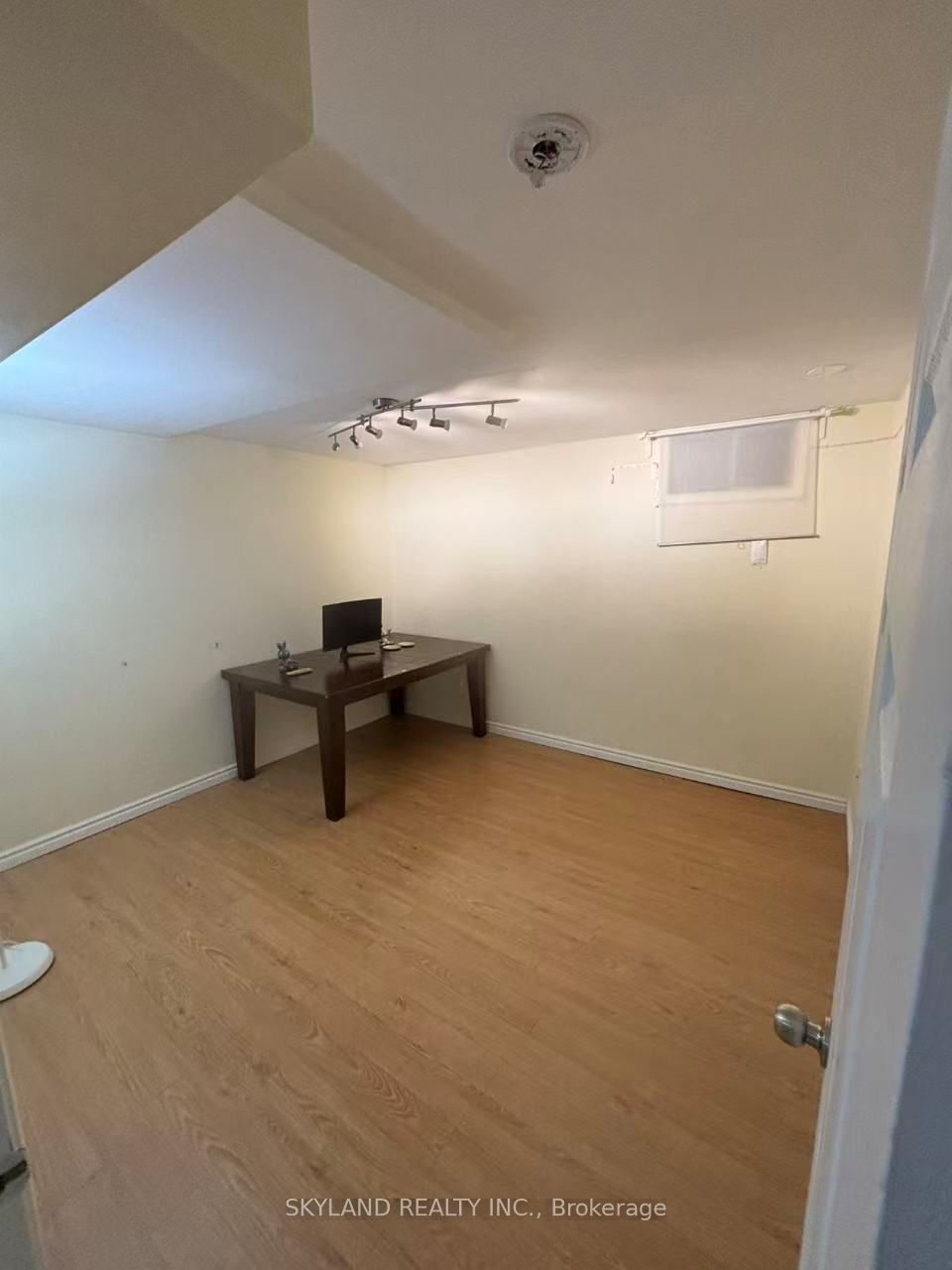 160 Galbraith Crescent