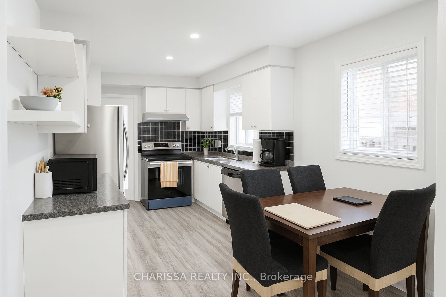 6798 Bansbridge Crescent