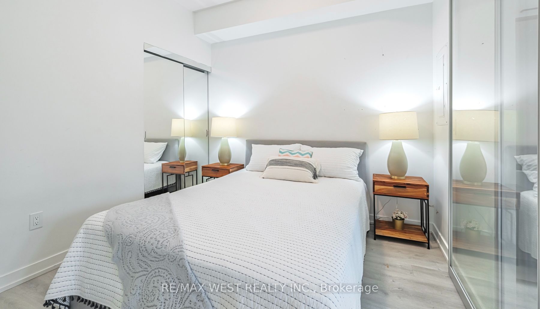 2300 St Clair Avenue W 211