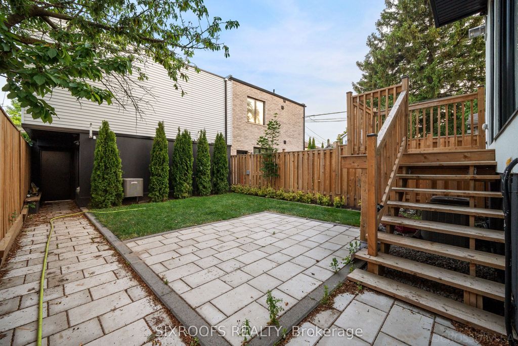 Photo of 41 Dunkirk Road, Toronto, ON M4C 2M4 (MLS # E12489252)