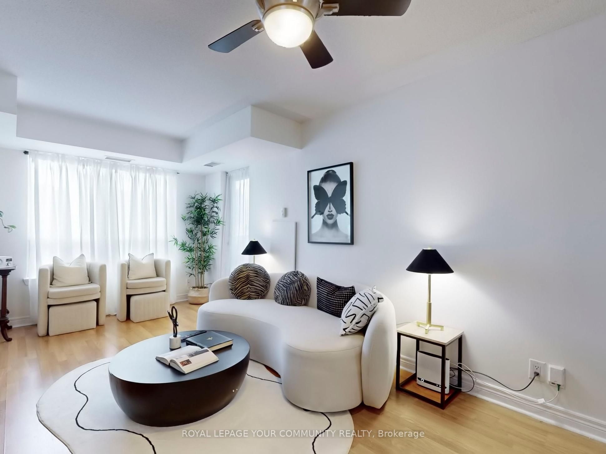 225 Wellesley Street 701