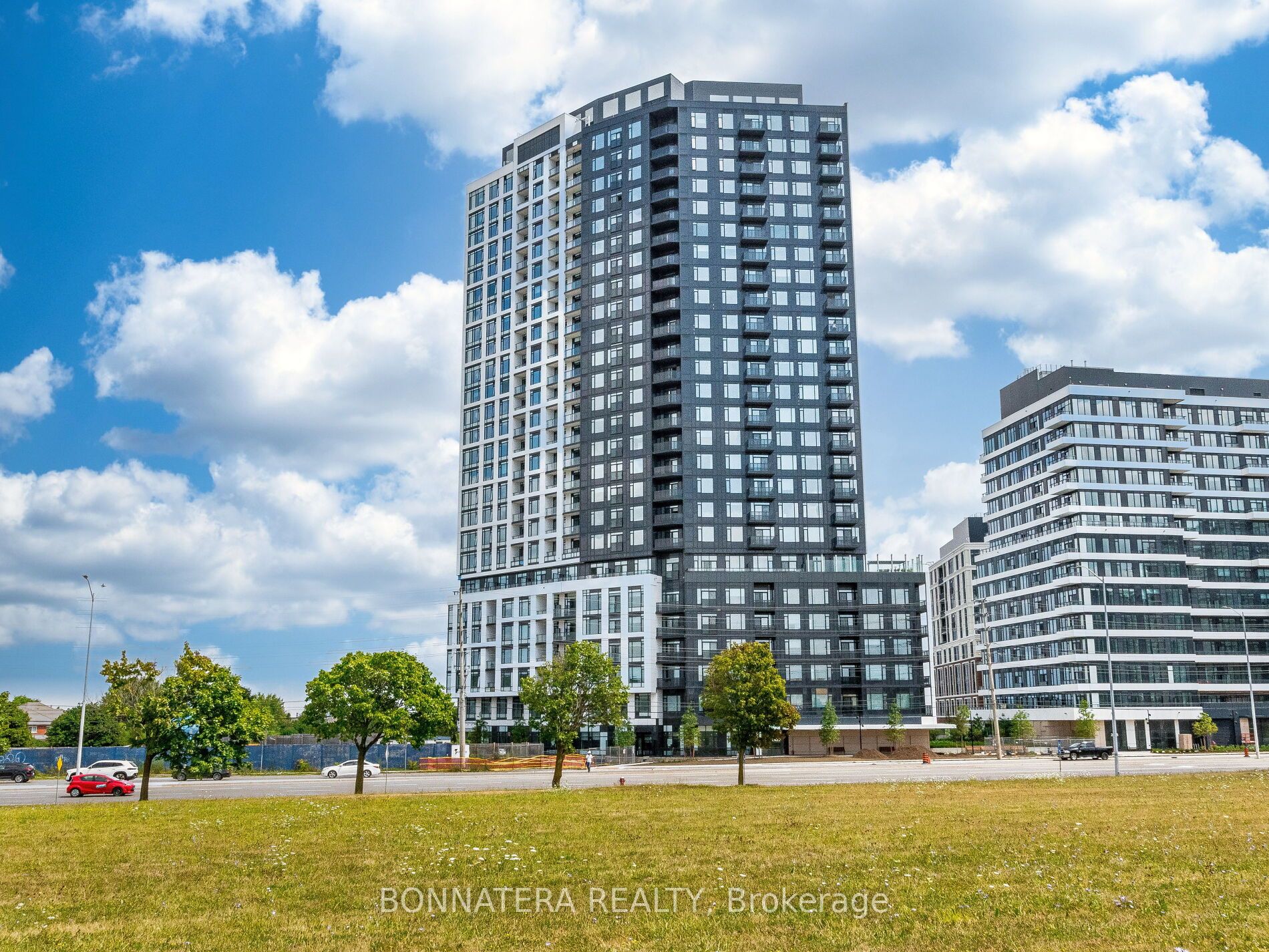 2495 Eglinton Avenue W 1002