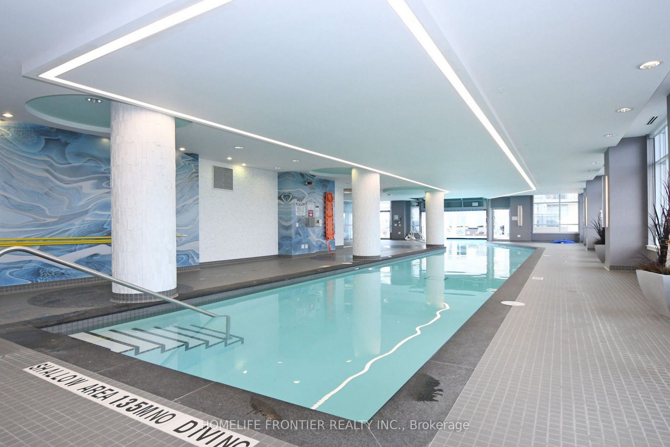 9191 Yonge Street SW404