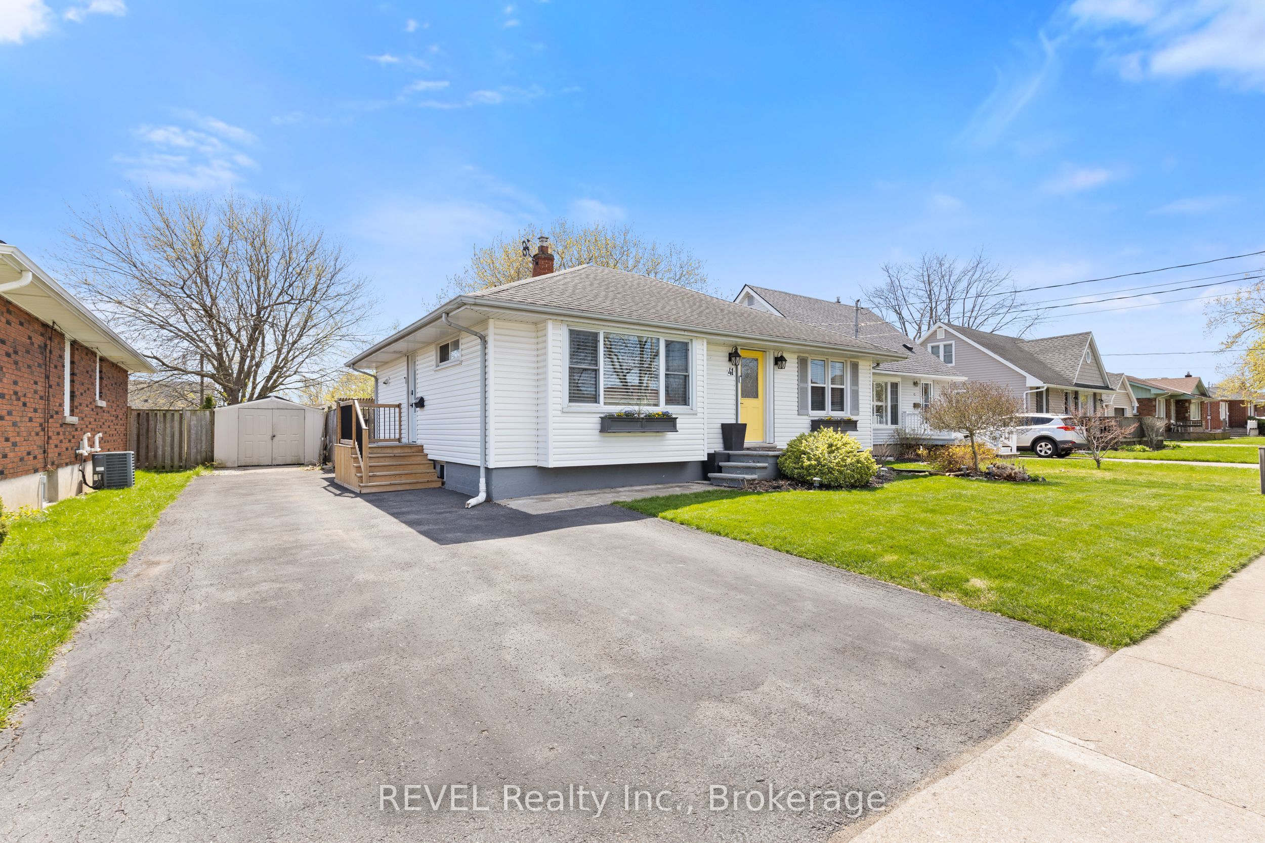 41 Rose Avenue