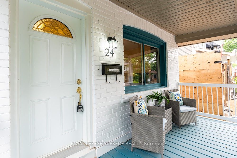 24 Wiley Avenue