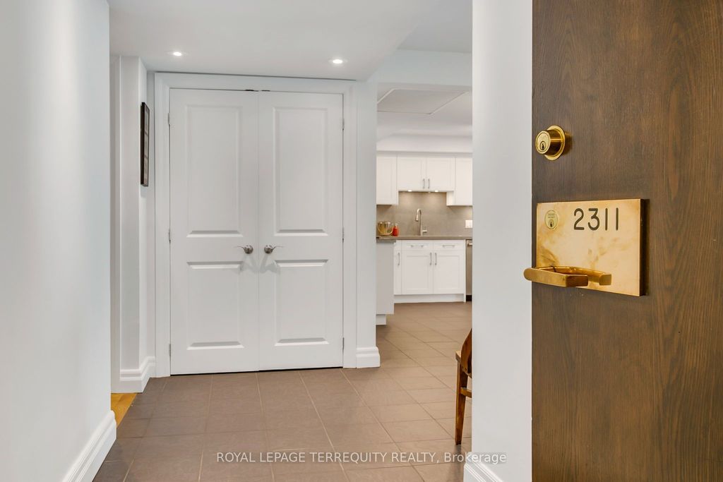 Photo of 55 Harbour Square #2311, Toronto, ON M5J 2L1 (MLS # C12415362)