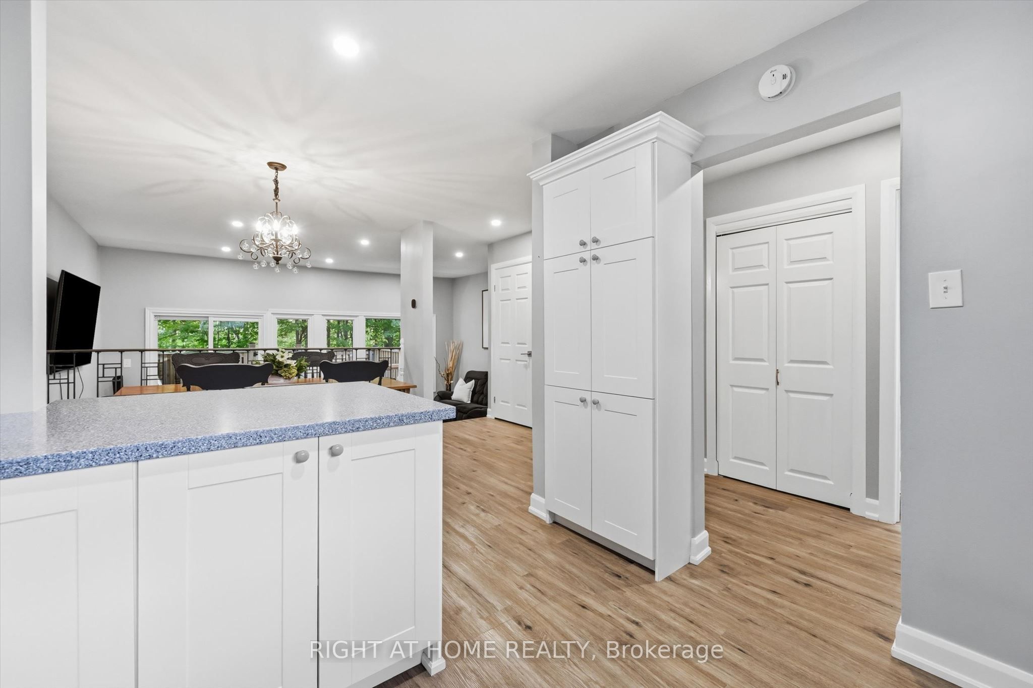 2050 Upper Middle Road 159
