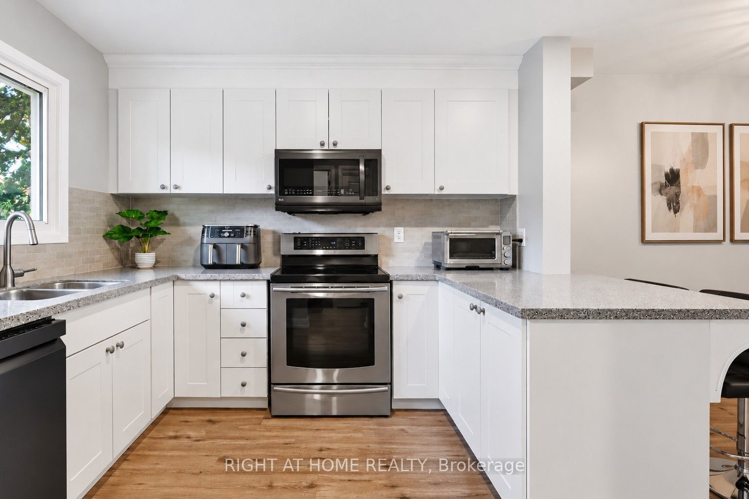2050 Upper Middle Road 159