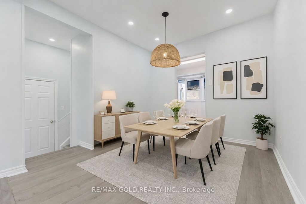 Photo of 16 Crawford Drive, Brampton, ON L6V 2C7 (MLS # W12867746)