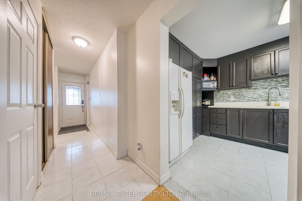 Photo of 17 Sadlee Cove Crescent, Toronto, ON M1V 1Y3 (MLS # E13507568)