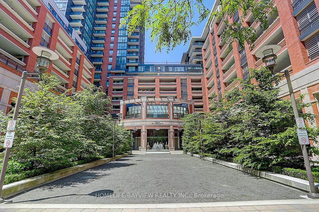 Photo of 830 Lawrence Avenue W #2204, Toronto, ON M6A 0B6 (MLS # W12371761)