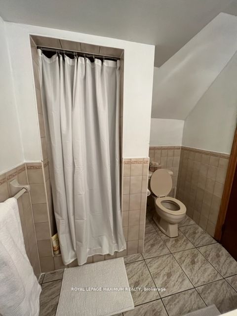 48 Plowshare Crescent Lower