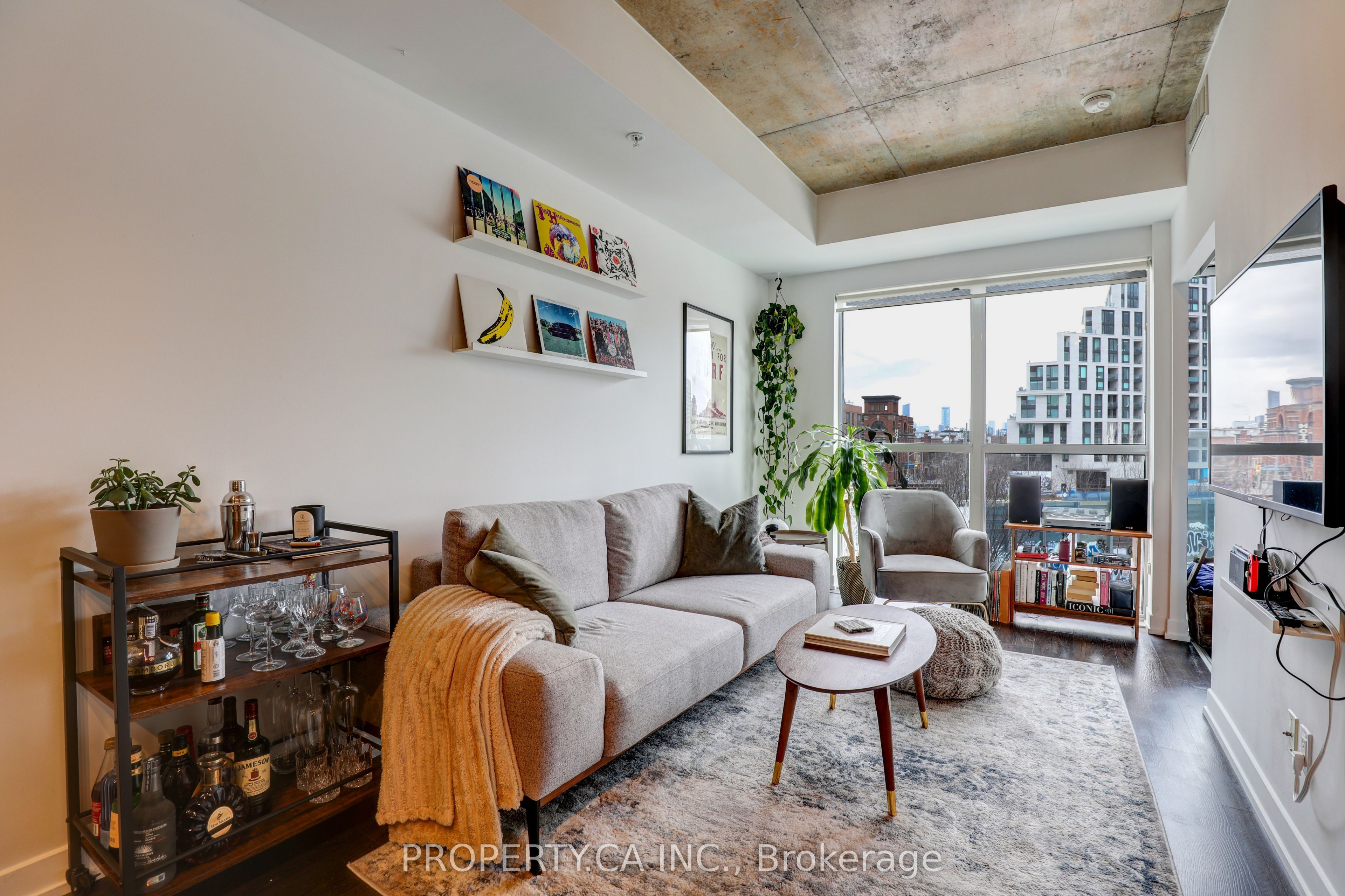 1205 Queen Street W 407