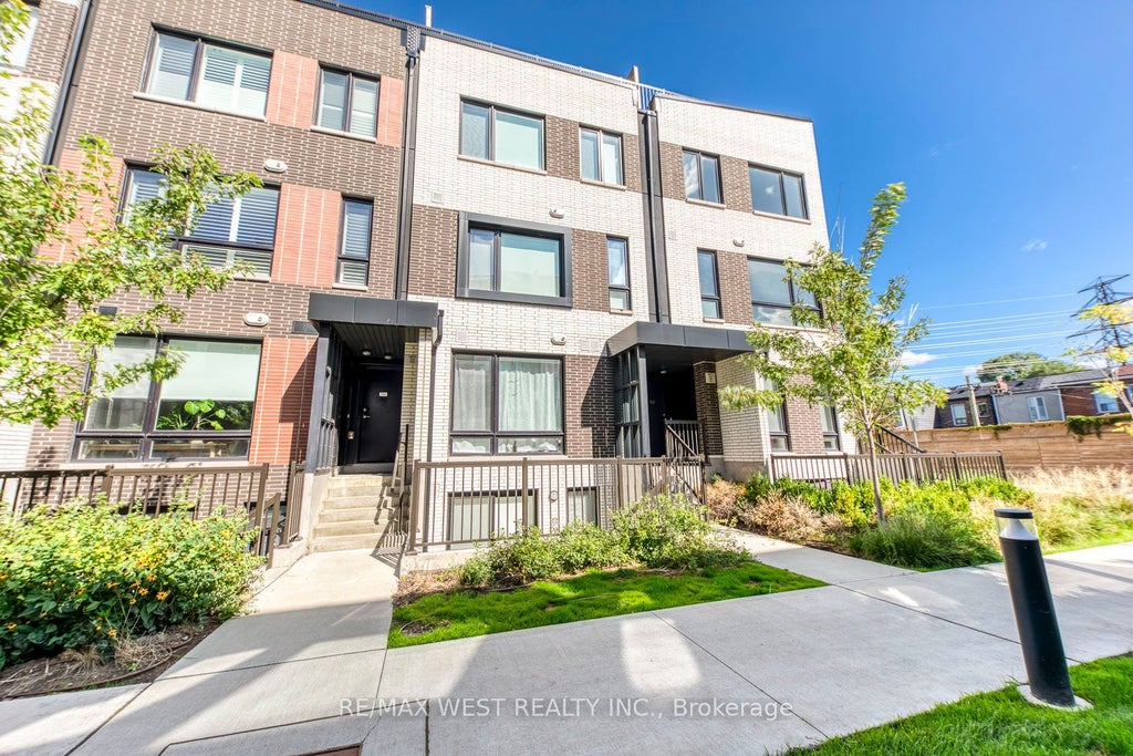 Photo of 40 Ed Clark Gardens Boulevard #3, Toronto, ON M6N 0B5 (MLS # W13787204)