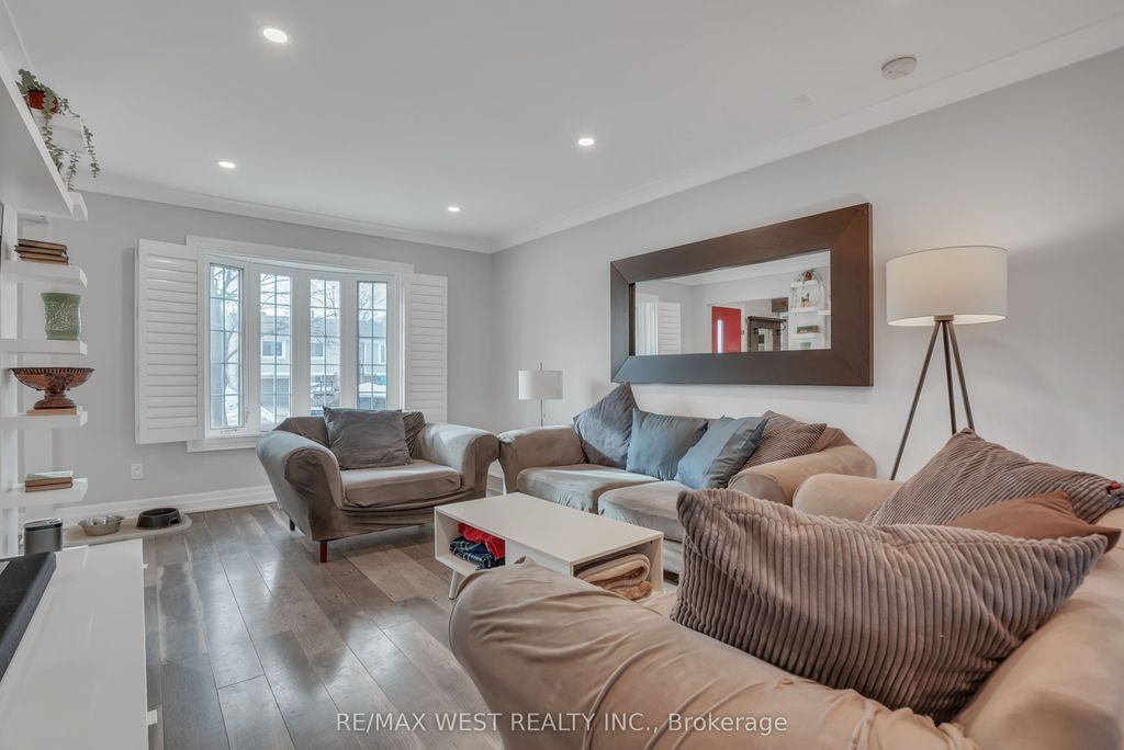 Photo of 64 Heather Street, Barrie, ON L4N 4N1 (MLS # S13080694)