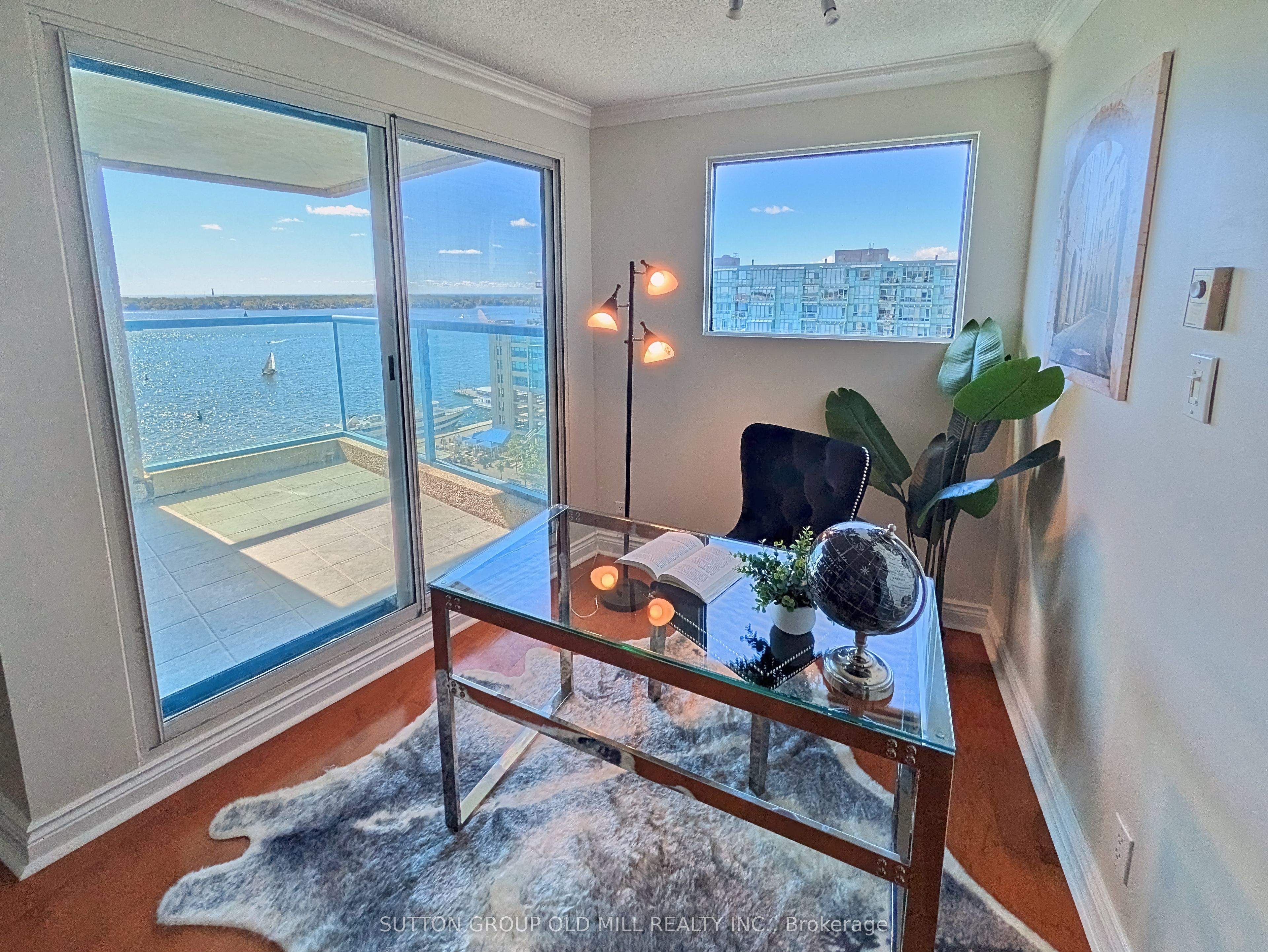 99 Harbour Square 1512