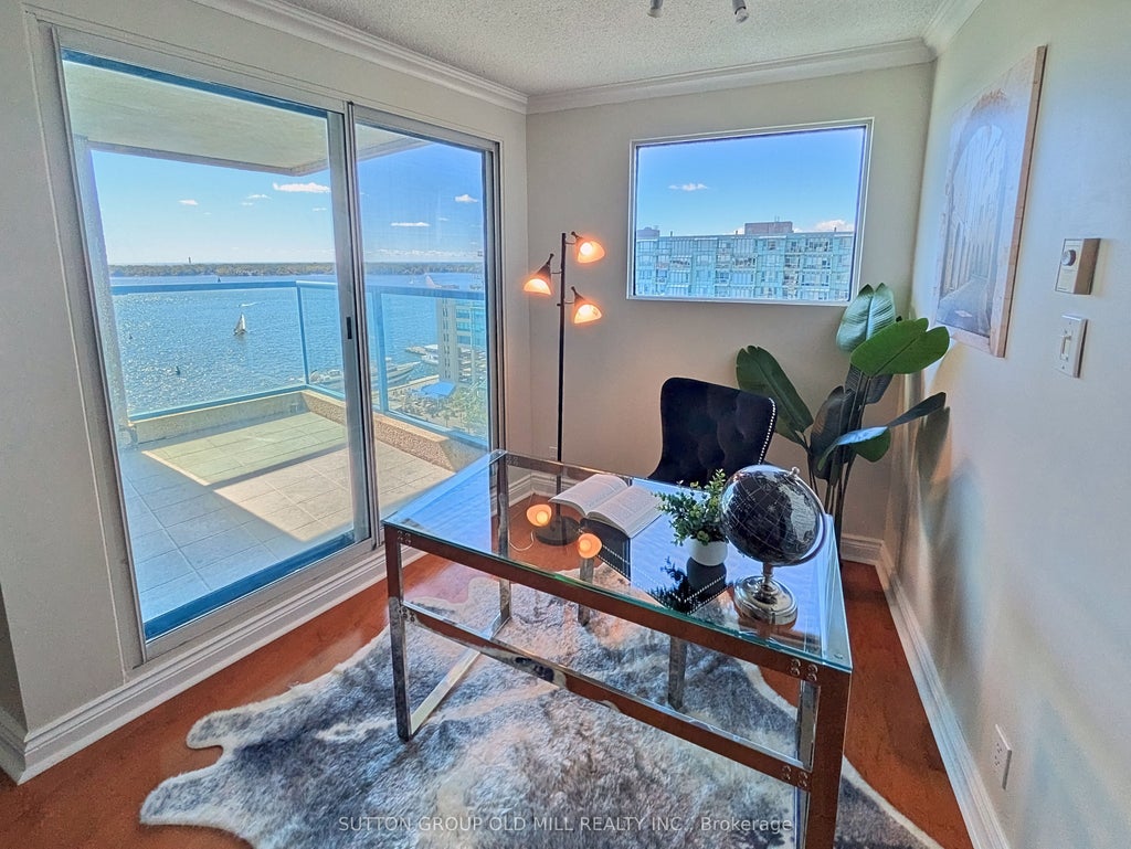 Photo of 99 Harbour Square #1512, Toronto, ON M5J 2H2 (MLS # C13862330)