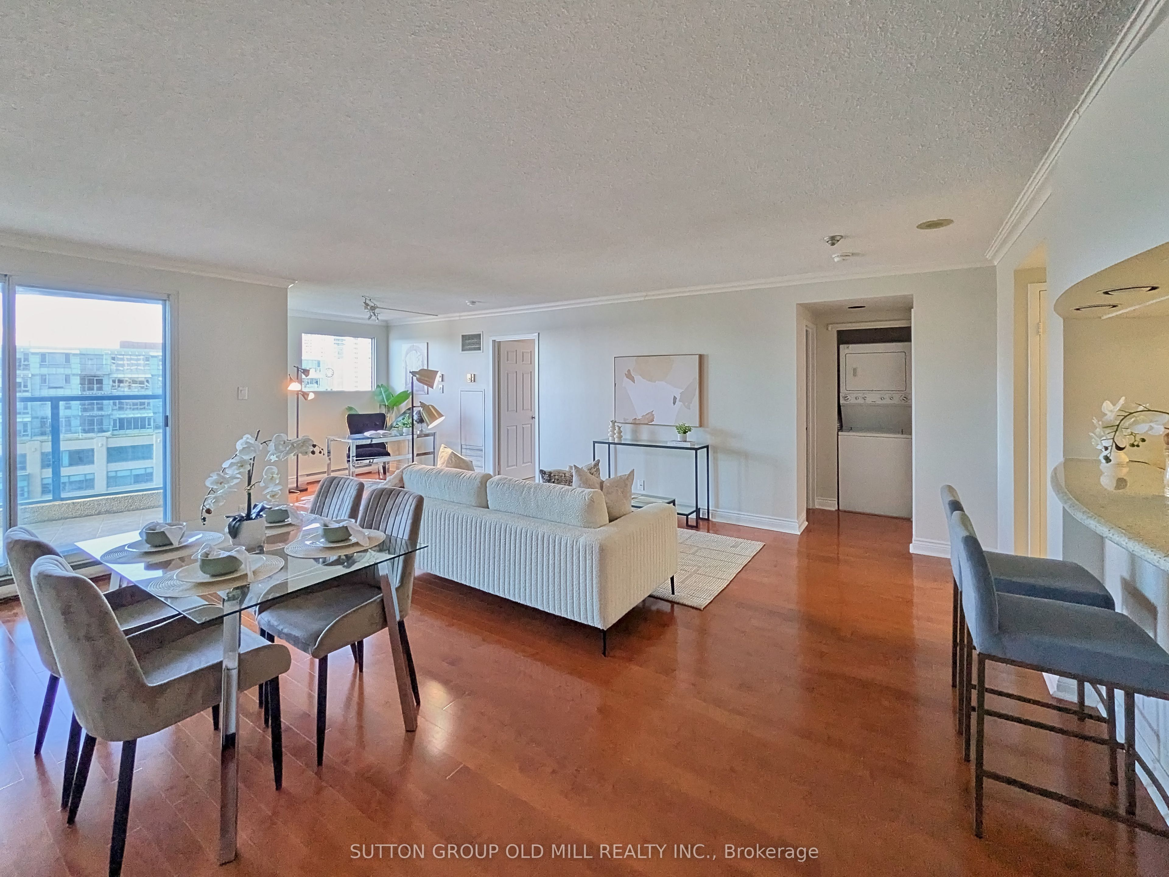 99 Harbour Square 1512