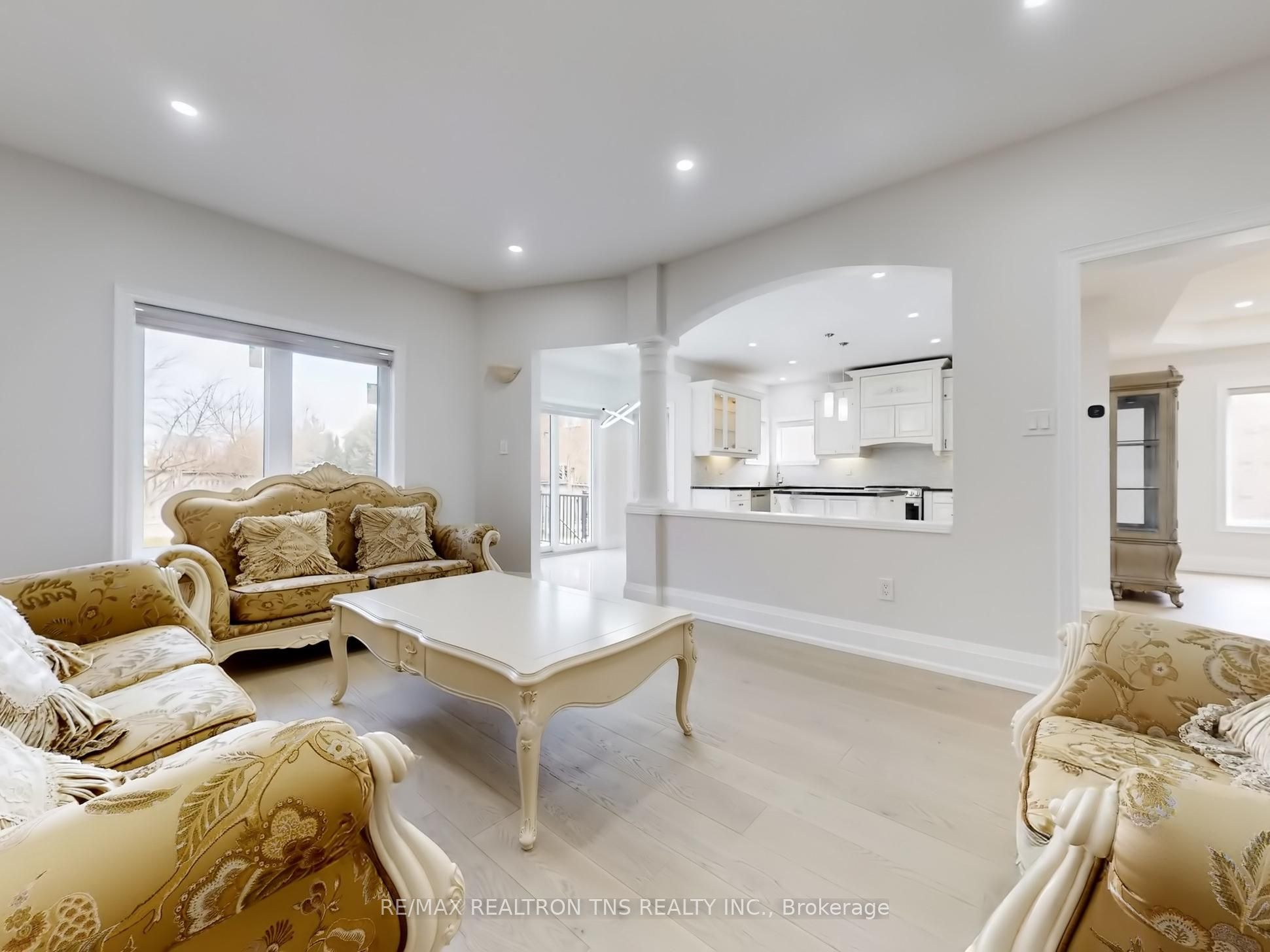 77 Frank Endean Road