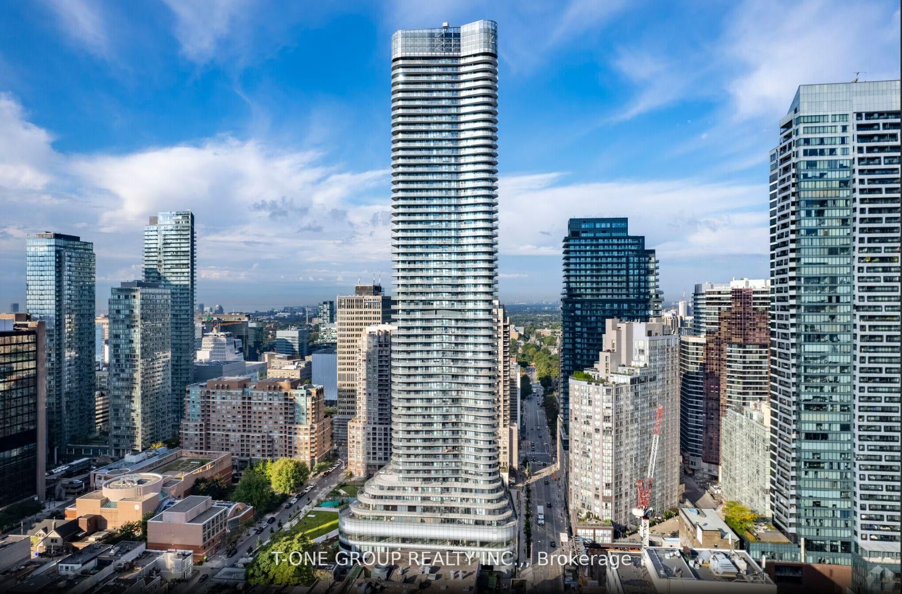 15 Wellesley Street W 318-319