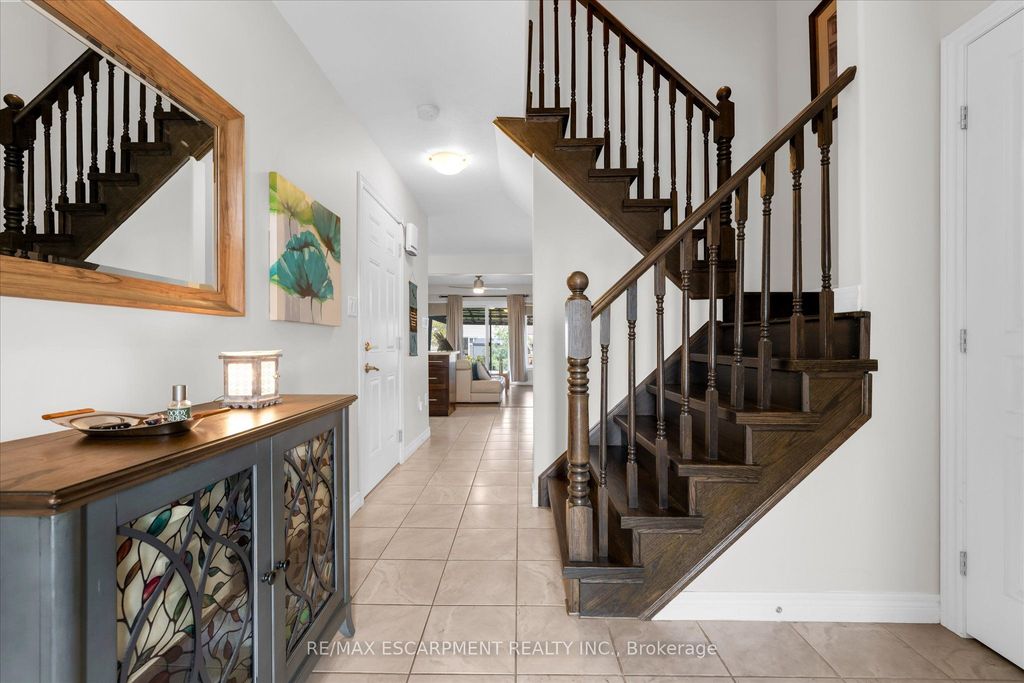 Photo of 4839 Adam Court, Lincoln, ON L3J 1M5 (MLS # X13054738)