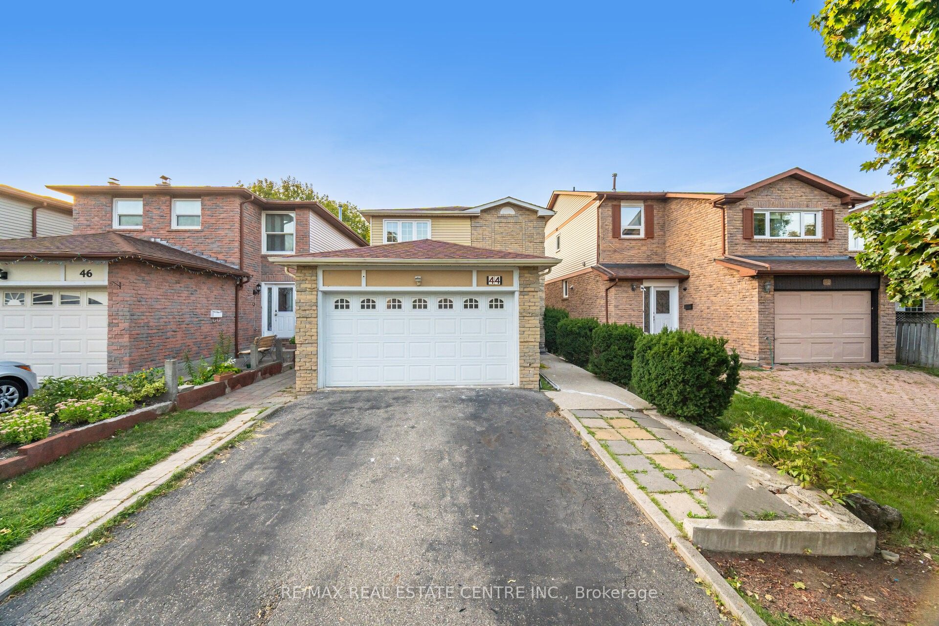 44 Abelard Avenue