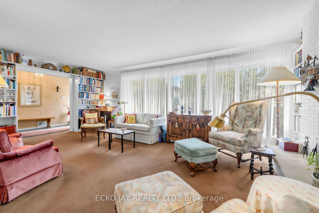 Photo of 5 Bixby Court, Toronto, ON M3B 1H2 (MLS # C13001136)