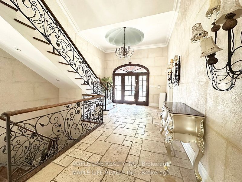 16 Brian Cliff Drive