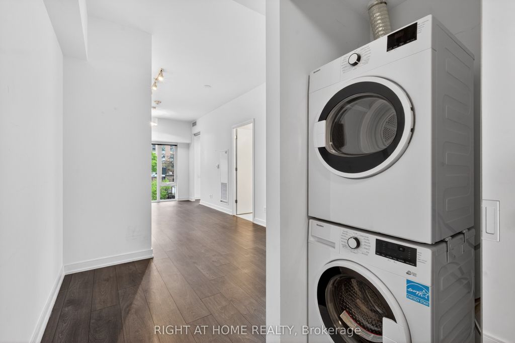 Photo of 3 Gloucester Street #512, Toronto, ON M4Y 0C6 (MLS # C13141318)