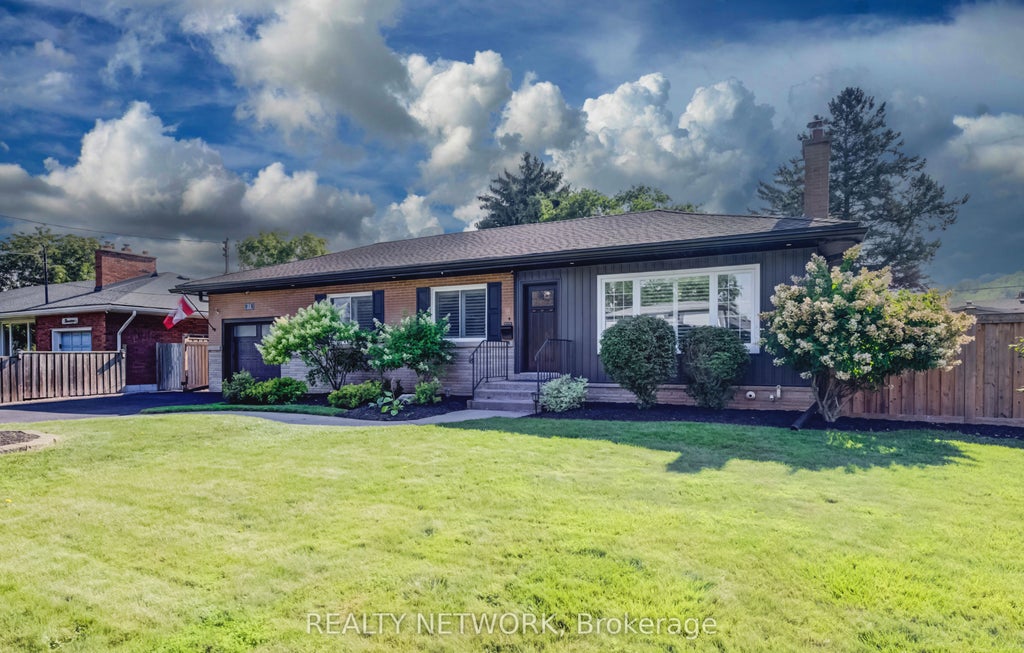 Photo of 21 Loma Drive, Hamilton, ON L8G 2W6 (MLS # X13721828)