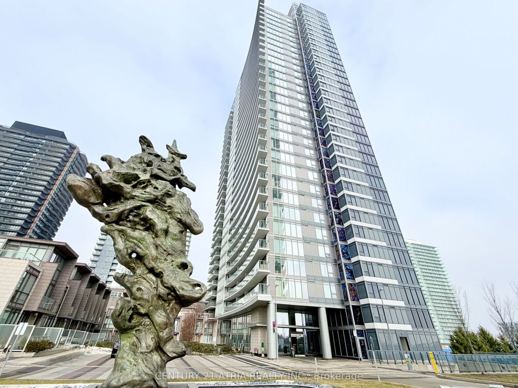 Photo of 121 McMahon Drive, Toronto, ON M2K 0C1 (MLS # C12684826)