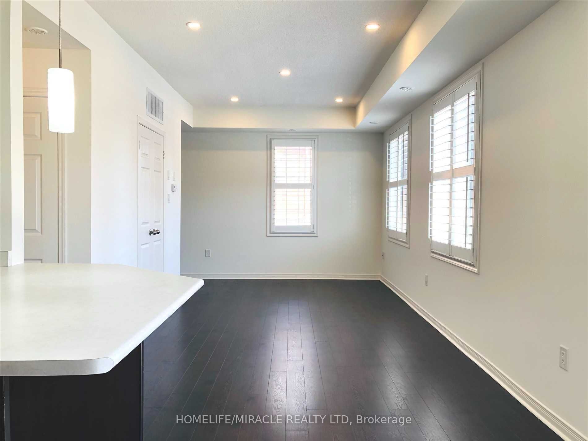 180 Howden Boulevard 30