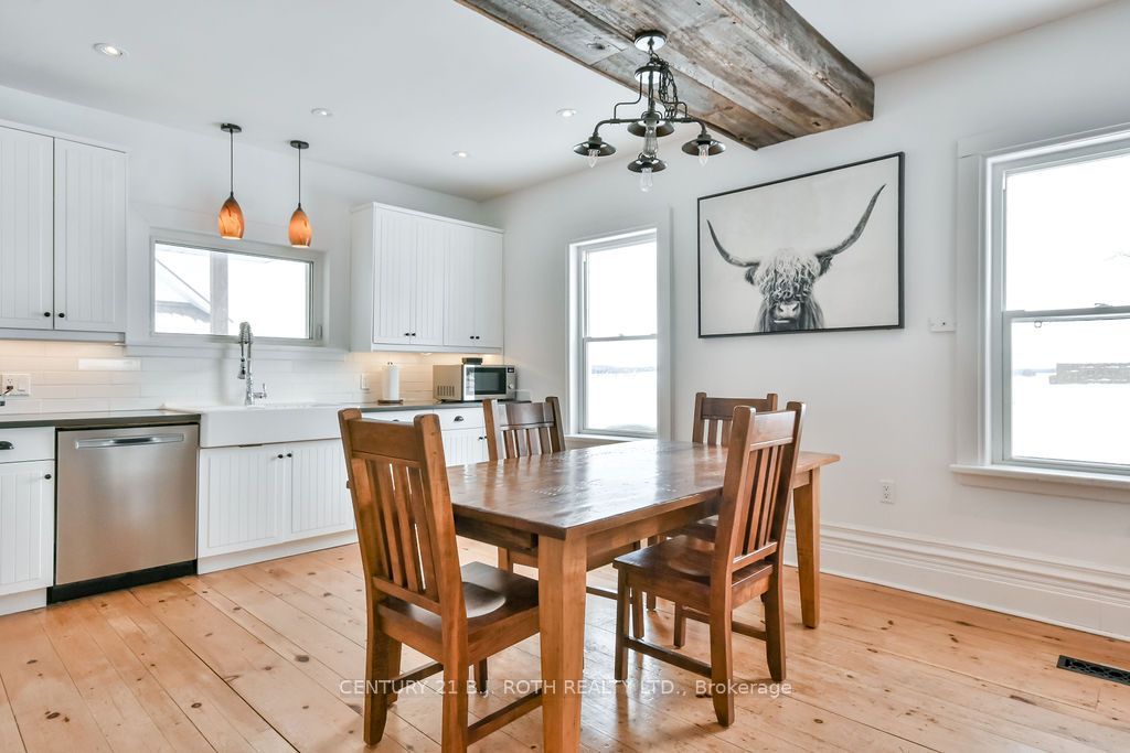 Photo of 1153 Glengarry Landing Road S, Springwater, ON L9X 1E1 (MLS # S13087344)