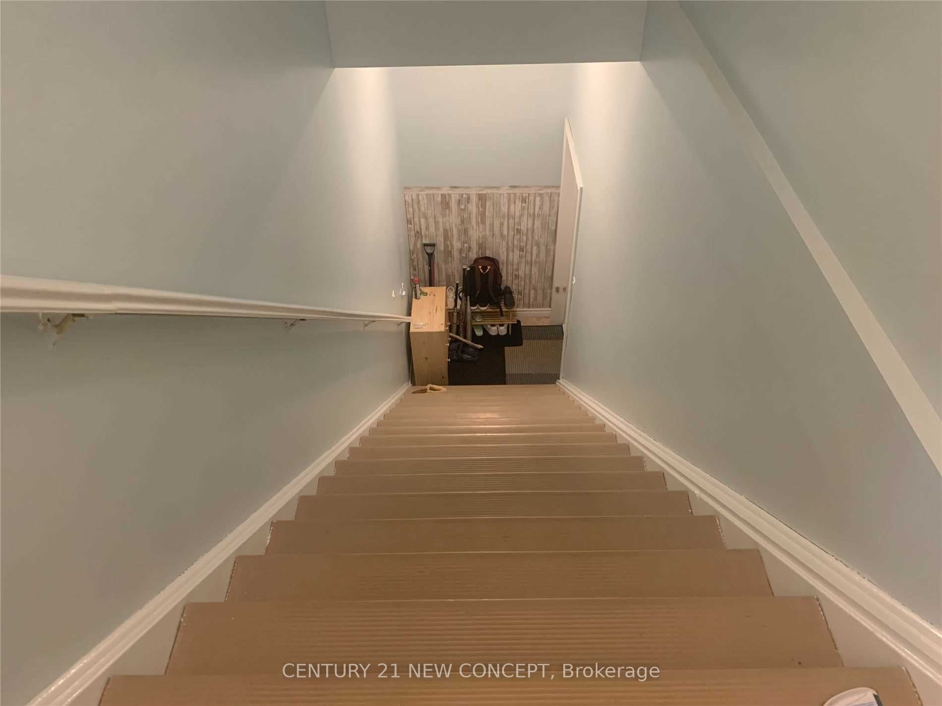 740 Lakeshore Road E A