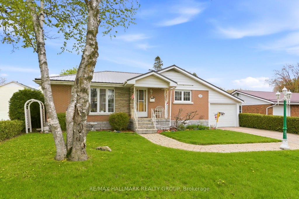 Photo of 23 Aldershot Avenue, Brockville, ON K6V 2P7 (MLS # X14029596)