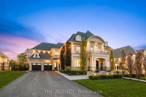 18 Westbrooke Boulevard King ON L0G 1N0
