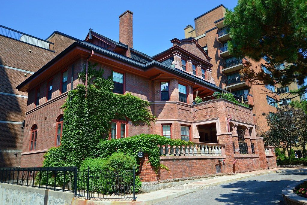 Photo of 212 St George Street #503, Toronto, ON M5R 2N5 (MLS # C12446530)