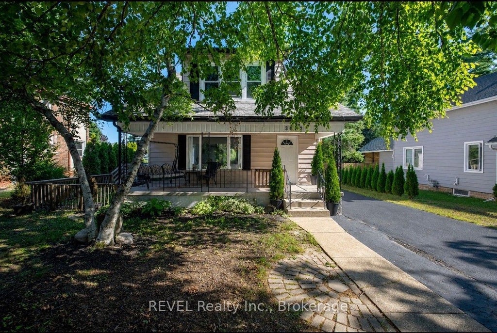 Photo of 3852 Highland Drive, Fort Erie, ON L0S 1N0 (MLS # X13632776)